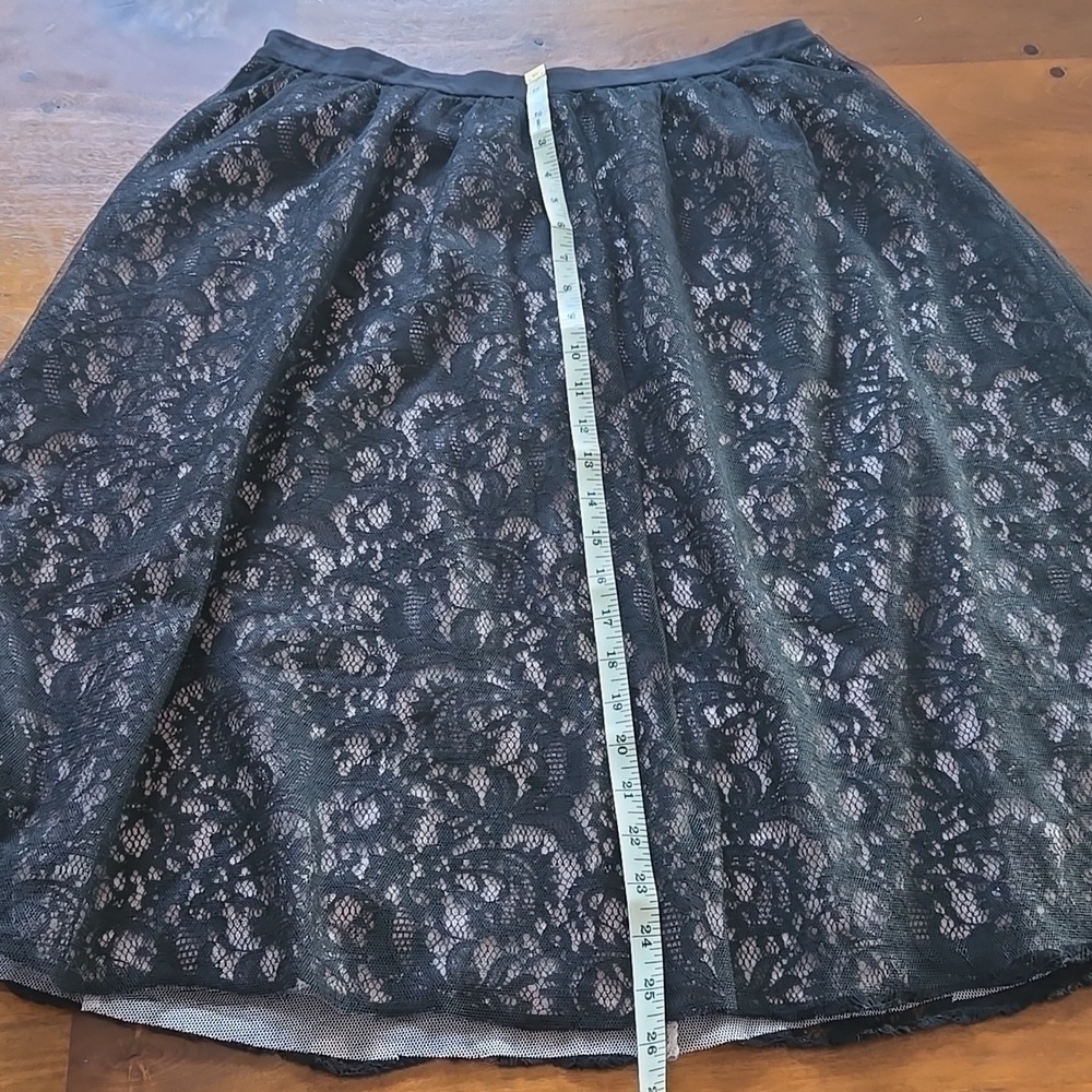 Express High Waisted Lace And Tulle Black And White Fit And Flare Skirt Size 12 - Picture 3 of 8